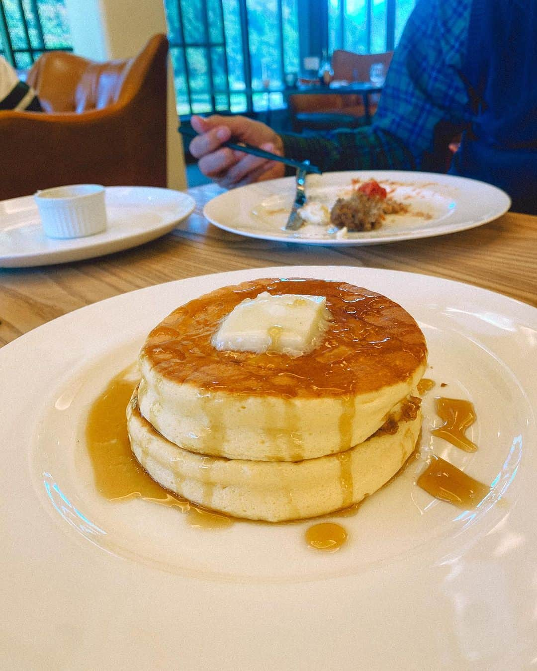 松田 美奈子さんのインスタグラム写真 - (松田 美奈子Instagram)「鳥取の自然、パンケーキ癒🥞  📍@oenosato_resort_505」10月23日 22時24分 - minacoro_