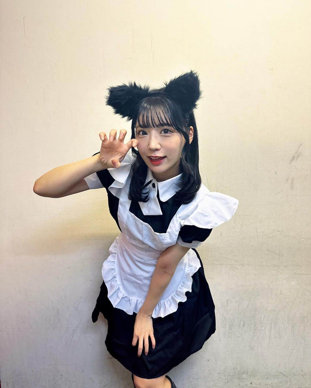 藤田みゆのインスタグラム：「. 黒猫さん好き？🐈‍⬛」