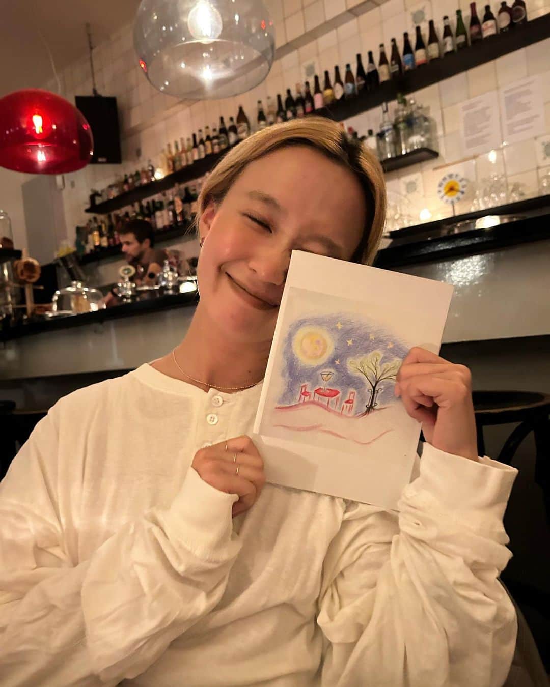 柴田紗希さんのインスタグラム写真 - (柴田紗希Instagram)「1カ月の旅の最後の日。 なんだかきらきら良い顔している。 すばらしい日々でした。  ありがと〜〜〜地球〜〜〜✨ しあわせいっぱい！  ♡」10月23日 22時39分 - shibasaaki