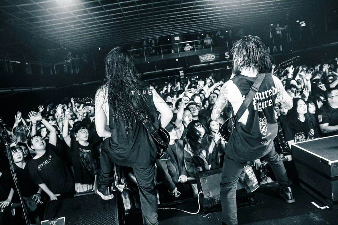 Crystal Lakeさんのインスタグラム写真 - (Crystal LakeInstagram)「Big thank you to China for this incredible SOLDOUT run. Keep an eye out for more. We will be back soon.  📷: @seijiro243  #CrystalLake」10月23日 22時49分 - crystallake777