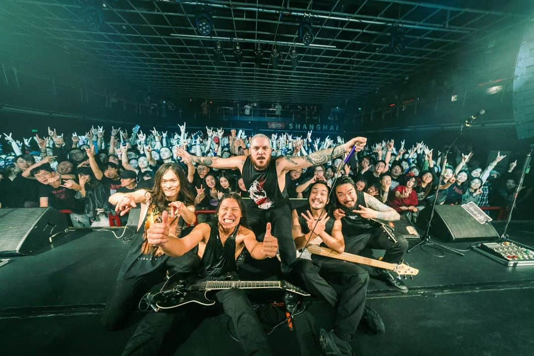 Crystal Lakeさんのインスタグラム写真 - (Crystal LakeInstagram)「Big thank you to China for this incredible SOLDOUT run. Keep an eye out for more. We will be back soon.  📷: @seijiro243  #CrystalLake」10月23日 22時49分 - crystallake777