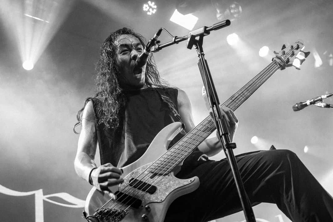 Crystal Lakeさんのインスタグラム写真 - (Crystal LakeInstagram)「Big thank you to China for this incredible SOLDOUT run. Keep an eye out for more. We will be back soon.  📷: @seijiro243  #CrystalLake」10月23日 22時49分 - crystallake777