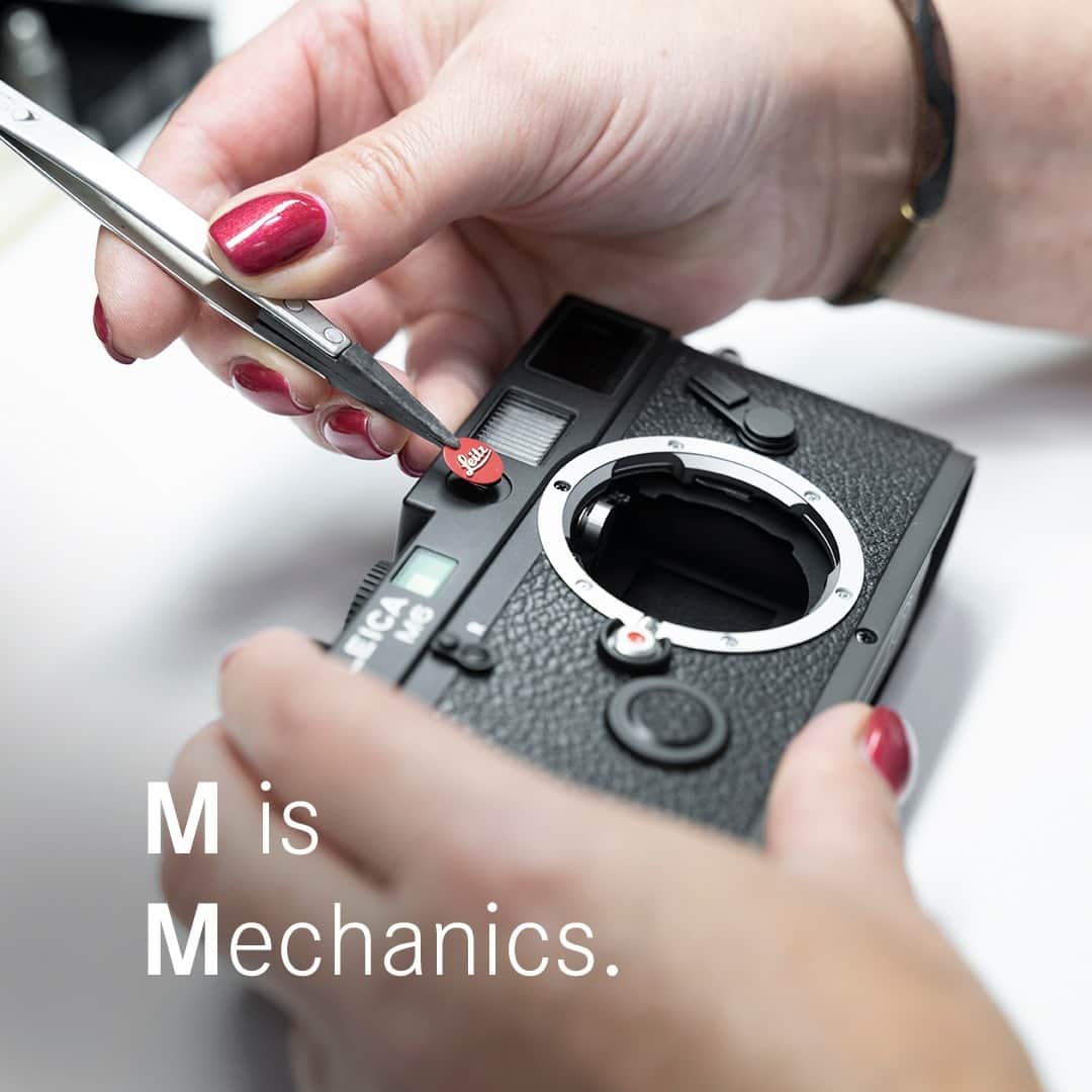 ライカのインスタグラム：「M is Mechanics  Behind the lens, there's a world of mechanics and precision that brings our M line cameras to life. Today, we celebrate the artistry that goes into each click and the mechanics that make it possible. What does M mean to you?  Share your story using #LeicaM. Let's discover all M possibilities  #LeicaCamera #Leica #🔴📷」
