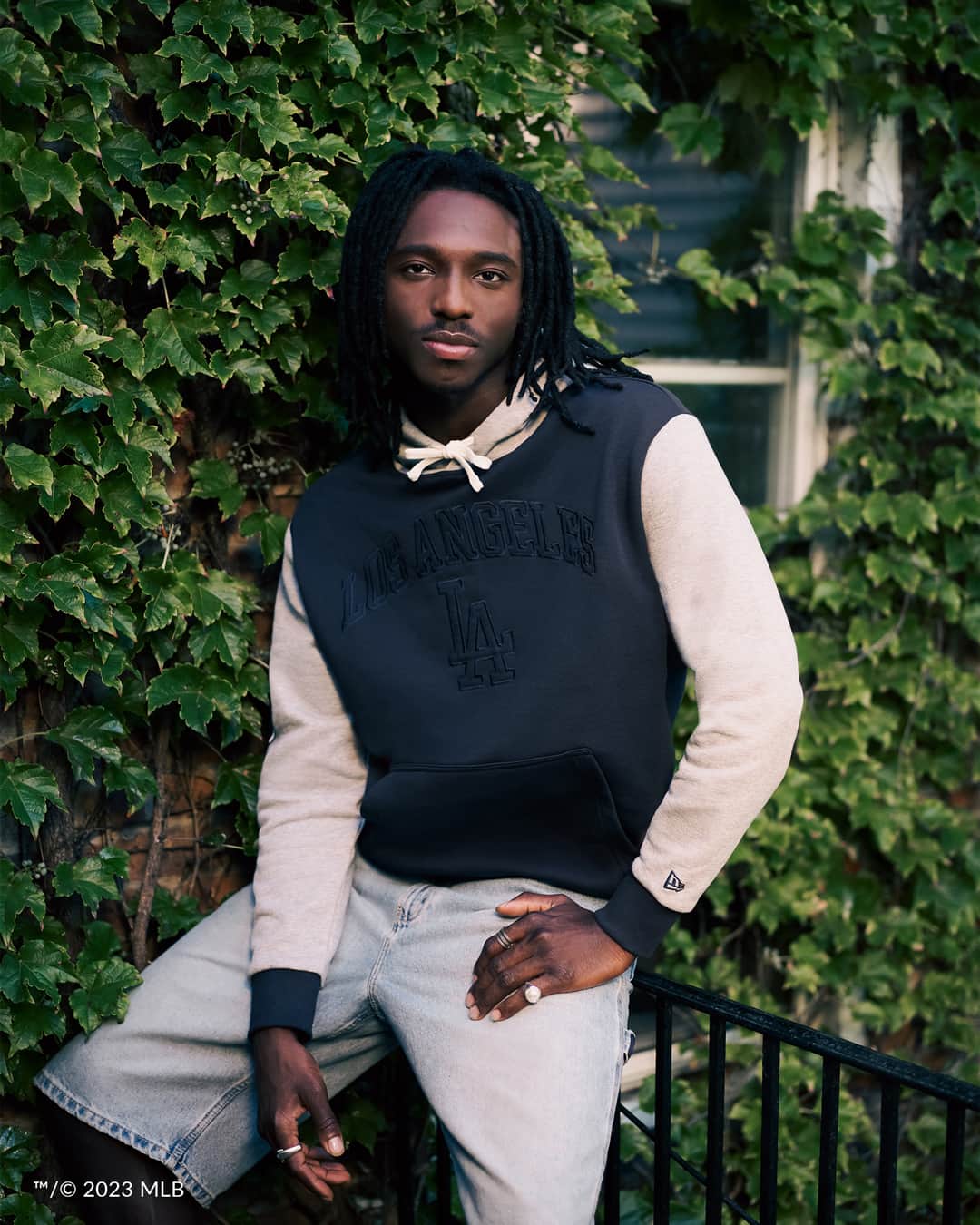 ニューエラ・キャップのインスタグラム：「Elevated basics from our European design team will have you looking effortless. The second drop from the New Era Global Design Project is here. Shop it now at the link in our bio.」