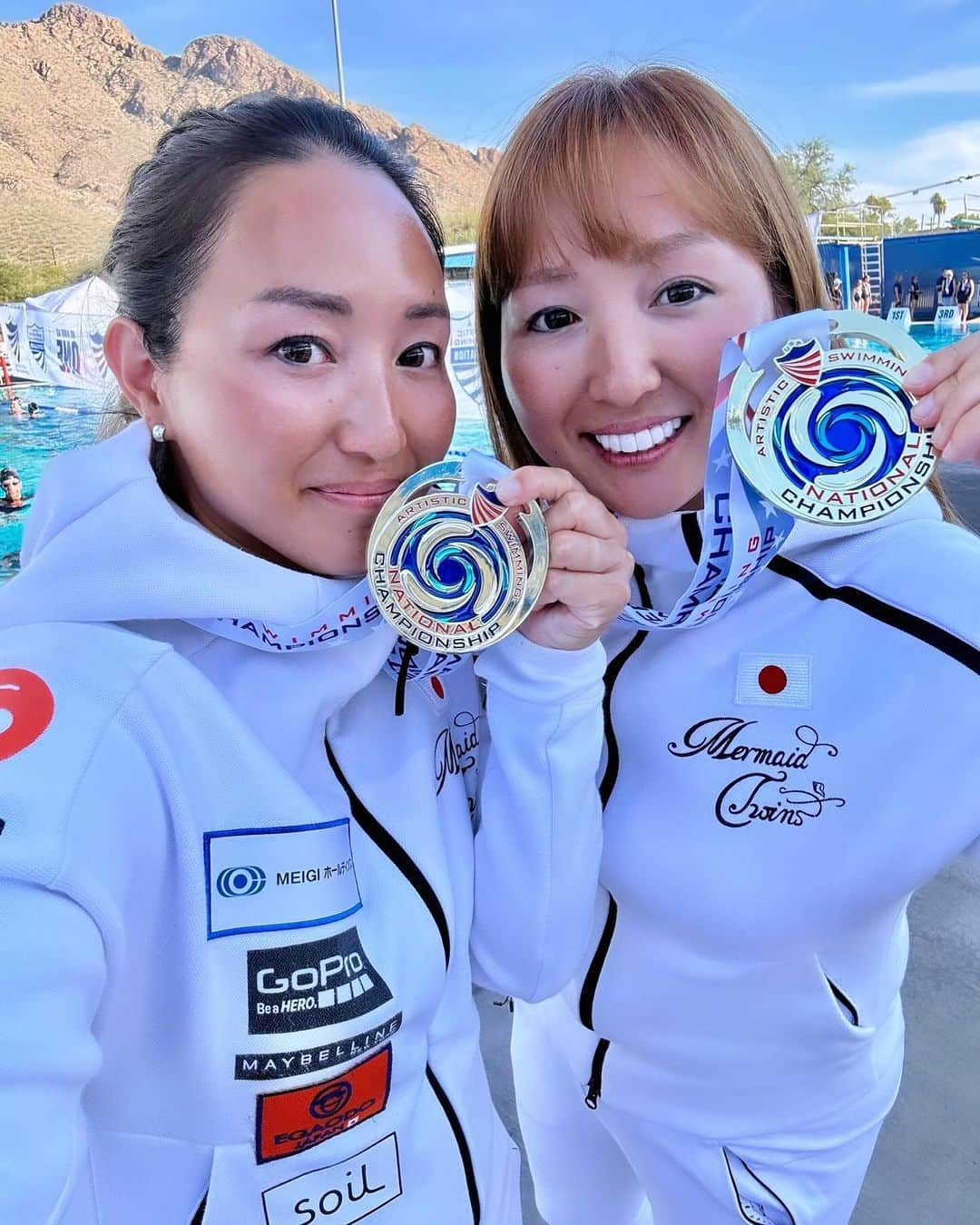 木村真野・紗野さんのインスタグラム写真 - (木村真野・紗野Instagram)「🇺🇸US masters championships2023優勝しました🥇🥇✨皆さん応援ありがとうございました🤝🏻✨ 去年は🥈2位で悔しい思いをしたけど、その気持ちちゃんと取り返せたと思ってます✊🏻🥇🥇 たくさんのメッセージ嬉しいです🩷🥹🙏ありがとう🤝🏻🥹🥹. 　サポートして頂いたスポンサーの方々、家族や仲間や友人🌵応援してくれた方みんなのお陰です🥇🥇🙇‍♀️🙇‍♀️.ありがとうございました🤝🏻  #artisticswimming #as #synchro #duet #competition #championships #goldmedal #firstplace #🥇　#🧜‍♀️🧜‍♀️ #fromjapan #usa #Arizona #2023 #egaodo #meigiholdings #soij #gopro #goprojp #adidas #adidastokyo #yoshimoto #笑顔道　#アディダス　#ソイル　#ゴープロ　#MEIGIホールディングス　#メイギホールディングス　#名古屋不動産　 @egaodo.hideto.fukuda @egaodo1234 @adidastokyo @yoshimoto.sports @isurugisoilm @ray_gmy @goprojp @gopro @usaartisticswimming @egaodo.tanabe @egaodo.suzuki」10月23日 23時15分 - mayasaya_kimura