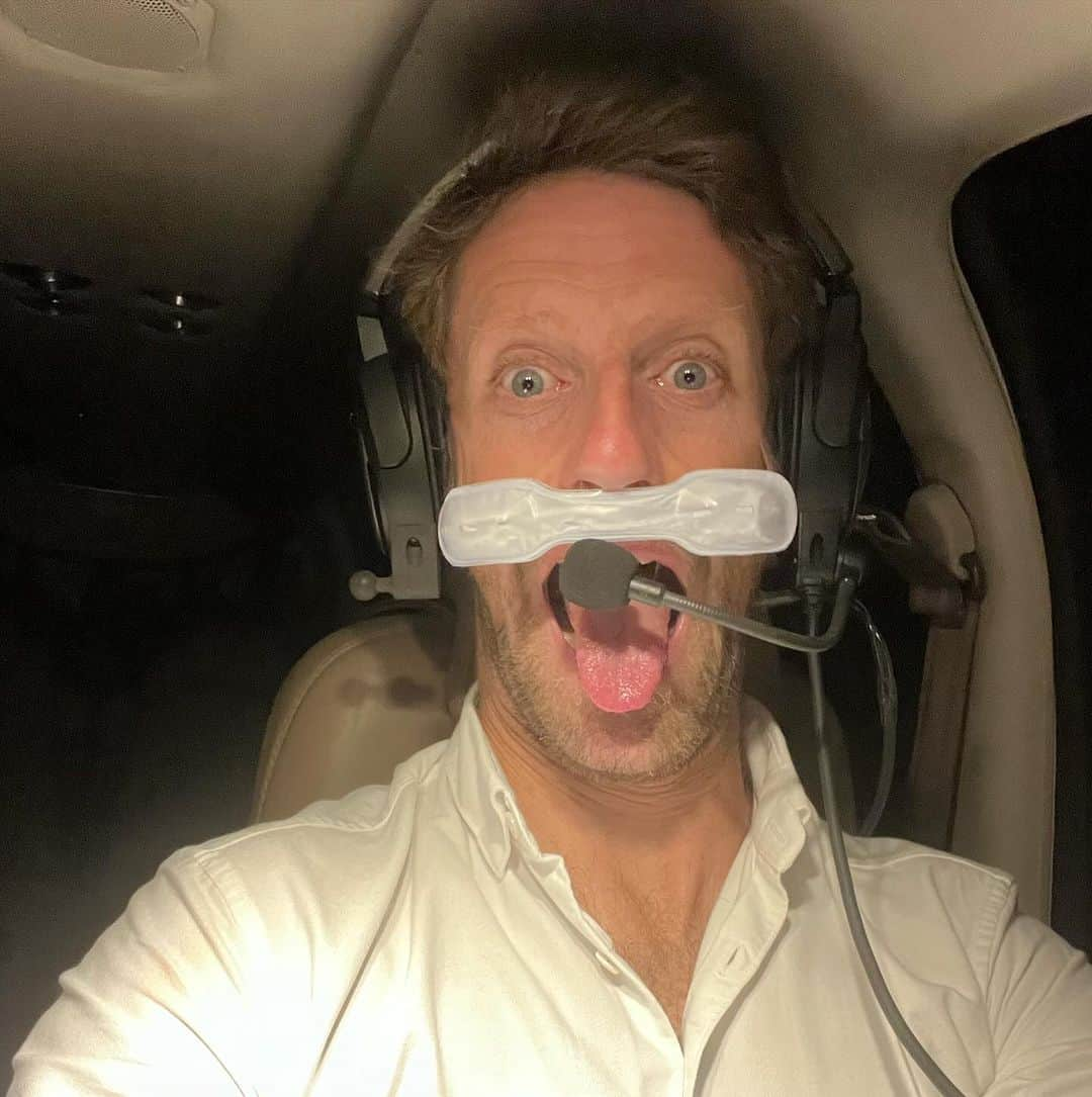 ロマン・グロージャンのインスタグラム：「First time flying across the Gulf of a Mexico  Austin- Miami in just over 5h thanks to some nice tail wind at 17000 feet.  #airphoenix #fly #travel #pilot」