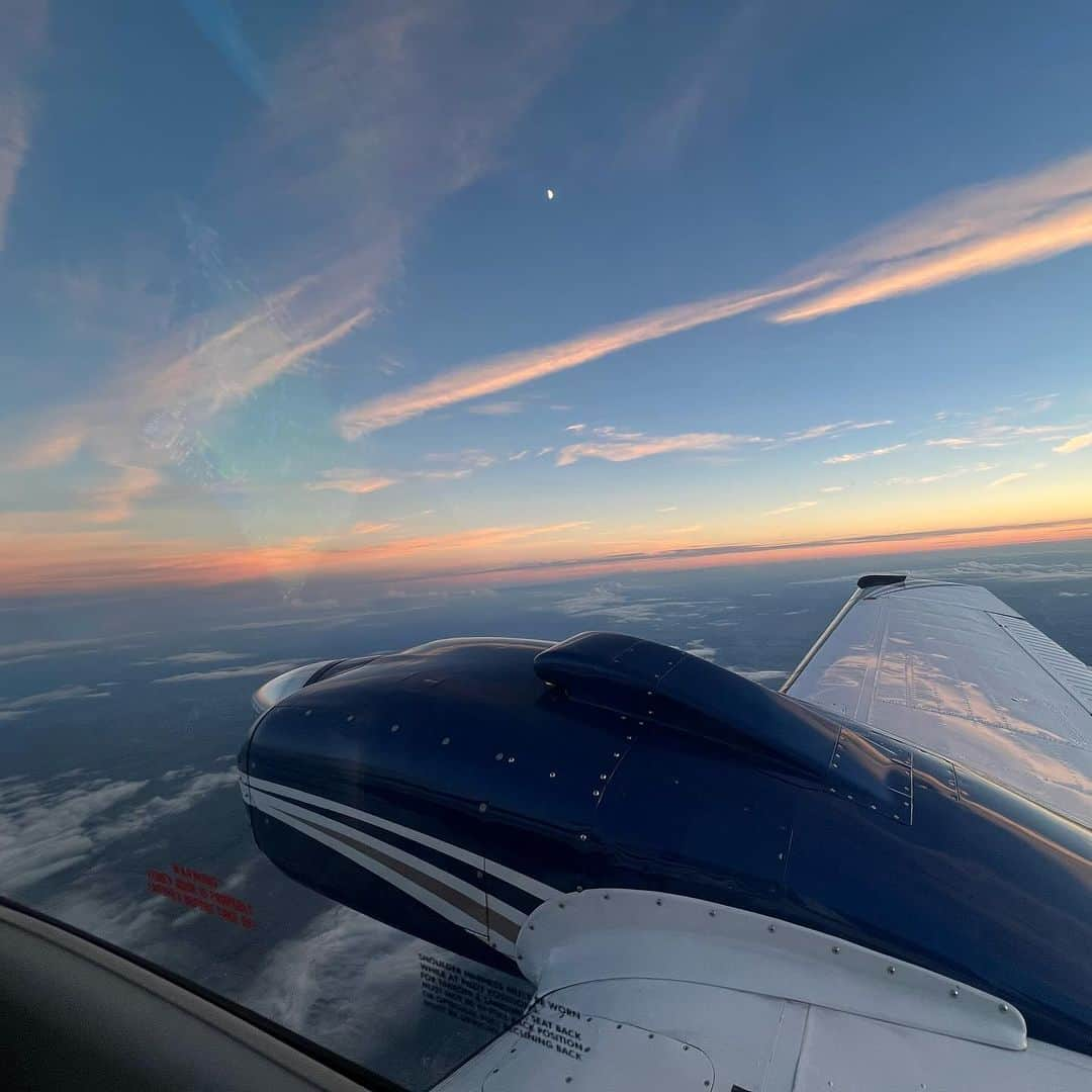 ロマン・グロージャンさんのインスタグラム写真 - (ロマン・グロージャンInstagram)「First time flying across the Gulf of a Mexico  Austin- Miami in just over 5h thanks to some nice tail wind at 17000 feet.  #airphoenix #fly #travel #pilot」10月23日 23時37分 - grosjeanromain