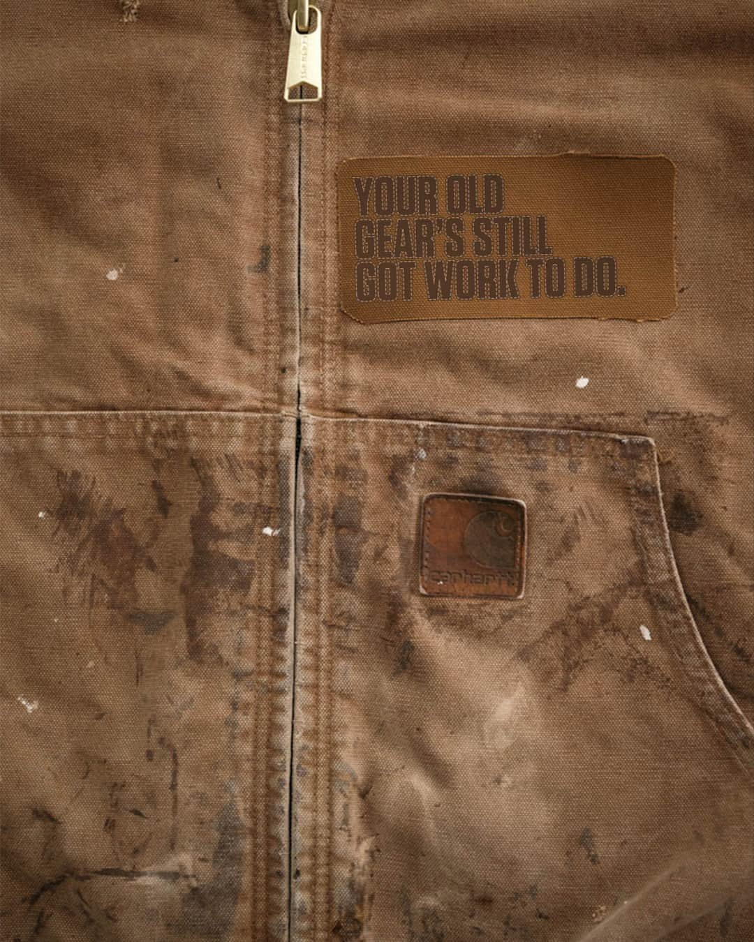 カーハートさんのインスタグラム写真 - (カーハートInstagram)「Since 1889, we've been dedicated to crafting exceptionally tough and long- lasting workwear. Yet, when you're immersed in demanding work or task, your gear is naturally exposed to wear and tear.   Thanks to the Carhartt Repair Shop, individuals like Glyndenna, who epitomize the commitment and effort invested in delivering top-tier workwear, we can extend the life of your worn Carhartt gear.   In doing so, we not only contribute to reducing waste but also ensure your gear remains functional on the job site instead of ending up in landfills.   Learn more at https://www.carhartt.com/our-commitment or link in bio.   #Carhartt #Sustainability」10月24日 0時00分 - carhartt