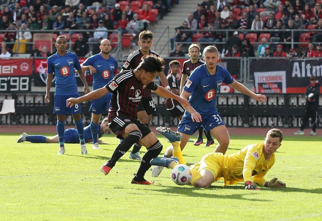 林大地のインスタグラム：「リーグ戦初ゴール&+3 ゴール決めて勝つのは最高や⚽️🔴⚫️🔥 @1_fc_nuernberg #こぼれ球 #ごっつぁんゴール #セカンドポスト #超絶ラッキーボーイ林 #自分らしさ全開 #今シーズン #Bundesliga2 #初ゴール」