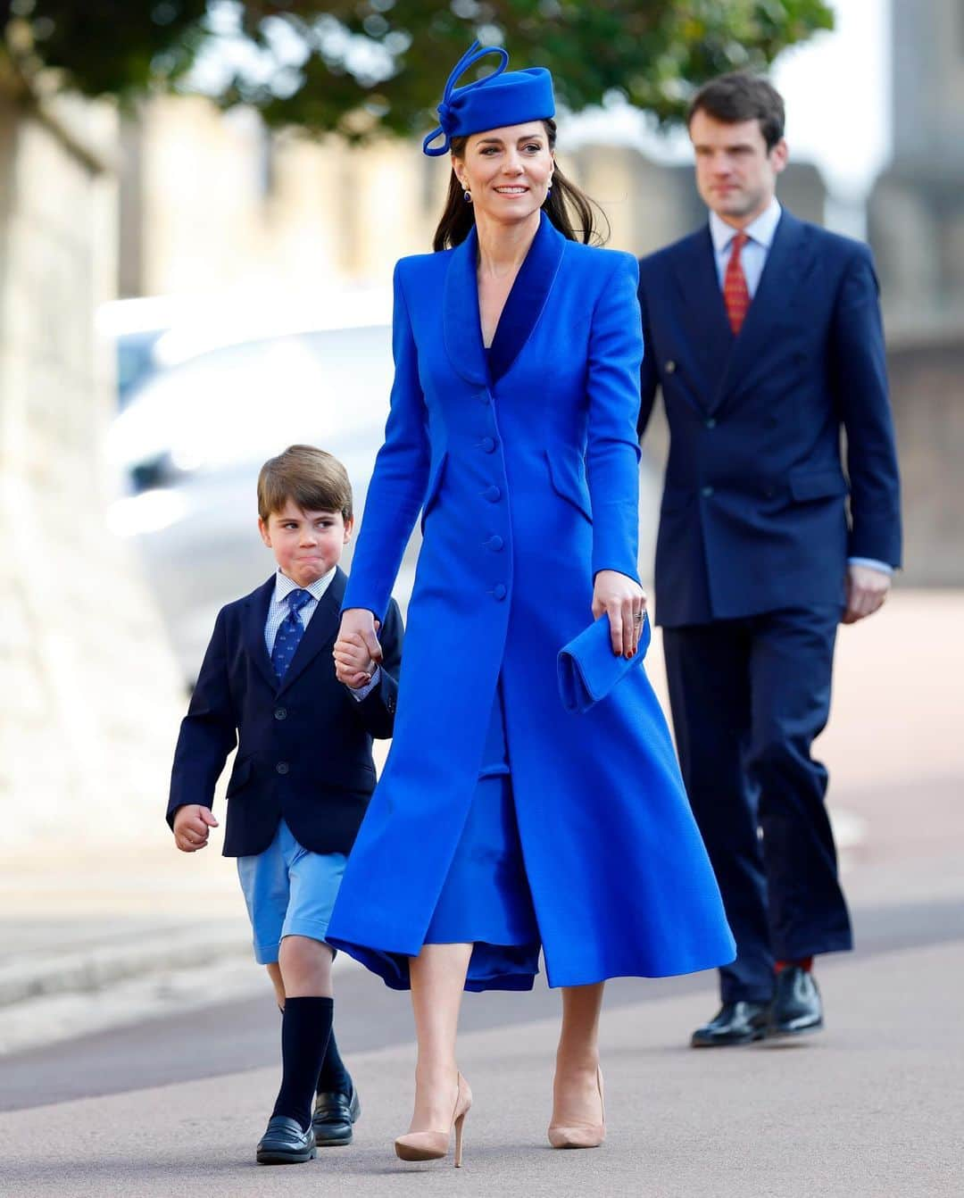 Blonde Saladさんのインスタグラム写真 - (Blonde SaladInstagram)「One of Princess of Wales Kate Middleton’s latest outings in a lovely Zara blue blazer made us want to revisit some of her outfits of the same colour, which particularly suits her and is an eternal emblem of elegance. But if the colour blue is also synonymous with serenity for the royals there is also a patriotic theme , this shade in fact being a direct reference to the Union Jack. 💙  📸 Getty Images   #Royal #KateMiddleton #Blue #Blazer #PrincessofWales #TheBlondeSalad」10月24日 0時08分 - theblondesalad