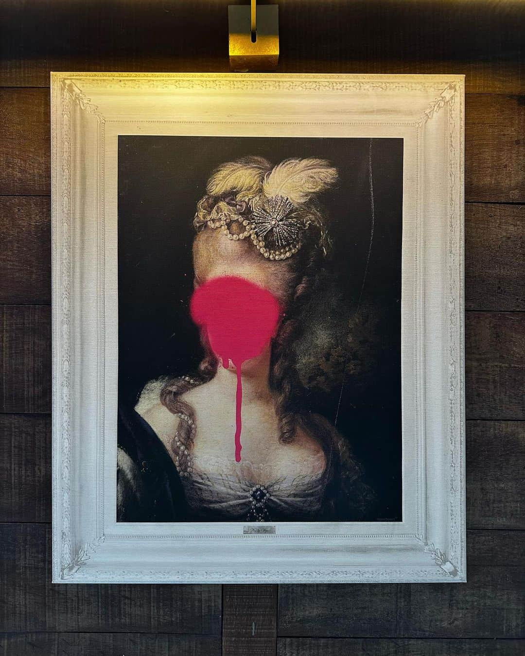 マイケル・ベイのインスタグラム：「The guy who defaced this painting…unfortunately for him, he’s lying below, after I knocked him out!」