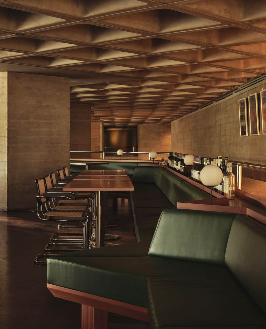 Wallpaperさんのインスタグラム写真 - (WallpaperInstagram)「Open since September 2023, is the new @forzawine at London’s National Theatre, set between the well-recognised brutalist architecture by Denys Lasdun. ⁠ ⁠ Brought to life by architects @gundryducker, Forza Wine’s National Theatre outpost adopts the brand’s tongue-in-cheek ‘Italian-ish’ menu, overflowing with quaffable cocktails and accessible wines. ⁠ ⁠ The space, designed by Co-owners Michael Lavery and Bash Redford is sleek, yet comfortable, whilst still paying homage to the venue’s historic pedigree.⁠ ⁠ To learn more, tap the link in bio. ⁠ ⁠ 🖋️: Jasper Spires ⁠ 📷️: Speller Studio⁠ ⁠ #wallpapermagazine #forzawine #londonnationaltheatre #brutalist #wine #italian #newrestaurant #architecture #interiordesign #design ⁠ ⁠」10月24日 0時50分 - wallpapermag