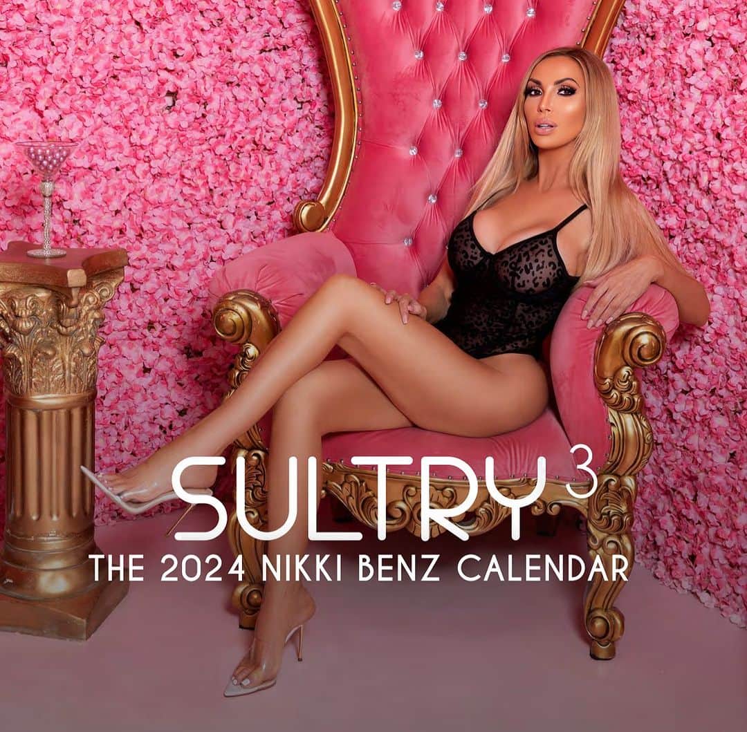 ニッキー・ベンツさんのインスタグラム写真 - (ニッキー・ベンツInstagram)「SULTRY! That is the name of my 2024 calendar. Sultry Volume 3 is coming soon. Swipe to see volume 1 through 3. #2024nikkibenzcalendar #benzmafia」10月24日 11時46分 - nikkibenz