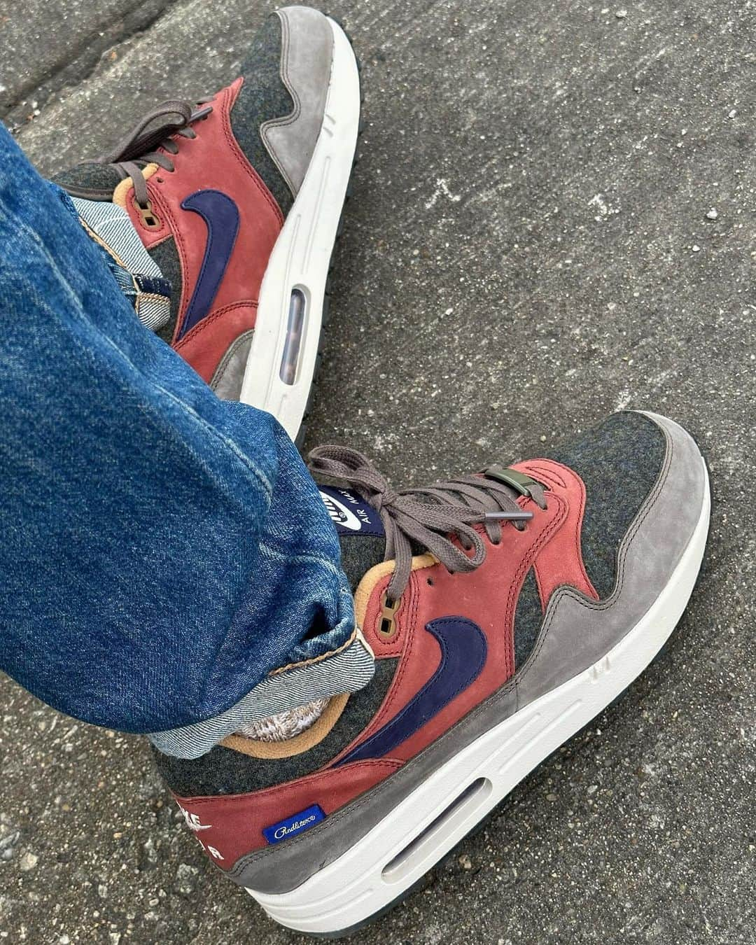 Mr. Tyさんのインスタグラム写真 - (Mr. TyInstagram)「#kotd #nikebyyou #airmax1 @pendletonwm. Can we get @woolrich to take over for the NikeByYou Holiday void? Some good jacquard prints, melton wool, flannels, tweeds, quilted nylon, SOMETHING.  #am1 #ids #complexkicks #airmax kissmyairs #mynikeids #airmax87 #airmaxone #nikeid #complexkicks #ijustlikeshoes #theshoegame #airmaxalways #mynikeid #crepecity #ファッション #コーティネート」10月24日 10時26分 - regularolty