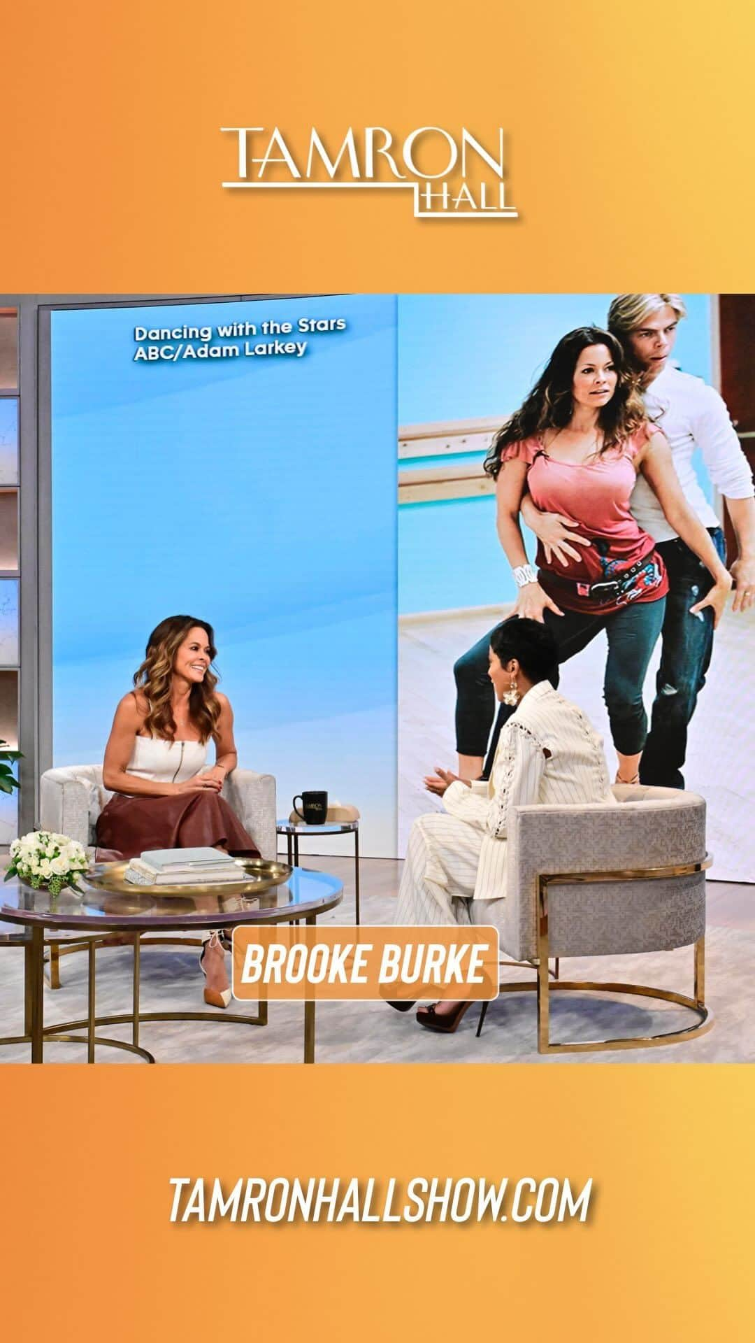 ブルック・バークのインスタグラム：「@brookeburke clarifies the viral Derek Hough comments that have been making headlines.」