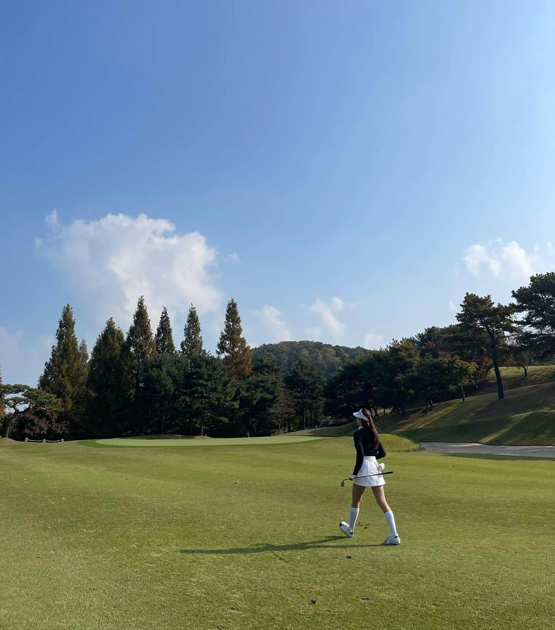 イユエリンさんのインスタグラム写真 - (イユエリンInstagram)「날씨 진짜 좋았어🤎 예쁜가을 다 만끽한거 같아요」10月24日 11時14分 - leehyemin0503