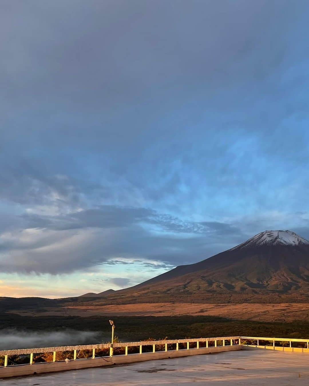 辻口博啓さんのインスタグラム写真 - (辻口博啓Instagram)「2023年秋の富士山🗻」10月24日 11時15分 - htsujiguchi