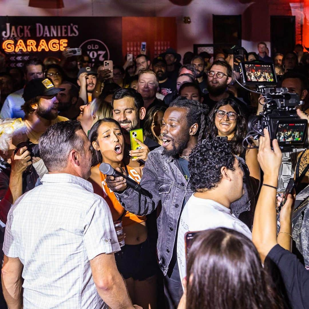 ジャックダニエルさんのインスタグラム写真 - (ジャックダニエルInstagram)「Night 2 at Jack’s Garage. Thanks to Texas for hosting and for the good vibes. #JackDaniels」10月24日 2時47分 - jackdaniels_us