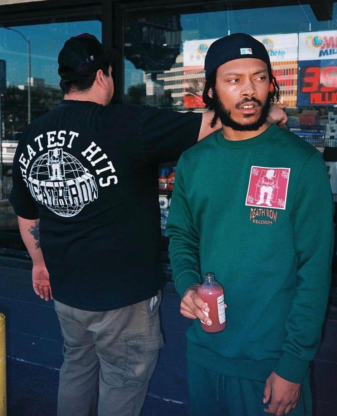 Crooks & Castlesのインスタグラム：「REPOST @snoopysclothing ❕  Shop N’ Cop —> crooksncastles.com」