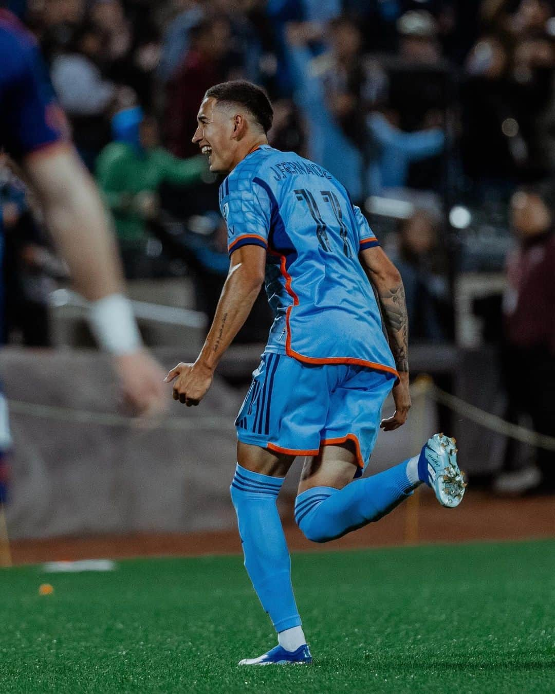 ニューヨーク・シティFCのインスタグラム：「GRANDE JULIÁN 🤩  Shouts to @juliifernandez10 for making the bench on @mls Team of the Matchday.」