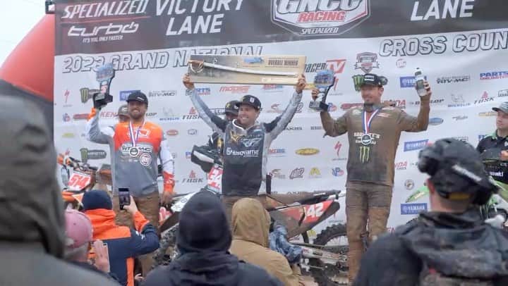 Racer X Onlineのインスタグラム：「One of the most unique GNCC seasons we’ve ever witnessed‼️ 8 winners in 12 rounds and it all came down to the last race 🏁 Craig Delong would win 3 and 3 podiums, enough to bring him to the top. Congratulations to your 2023 GNCC XC1 PRO National Champion 1️⃣🏆 #GNCCRacing」