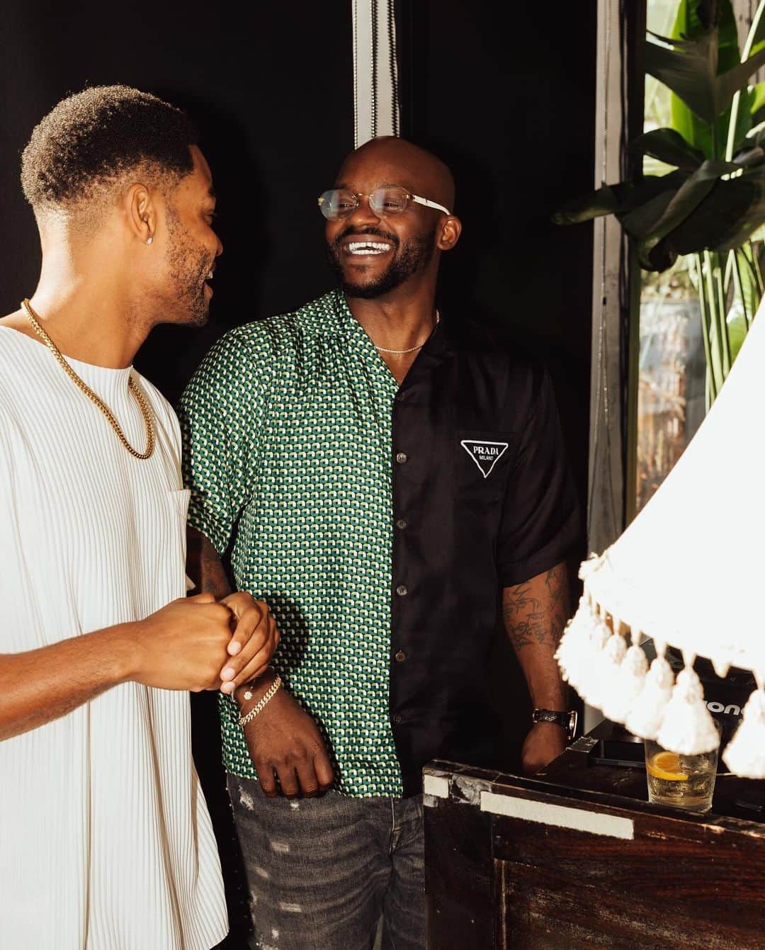テイラー・ジェームスさんのインスタグラム写真 - (テイラー・ジェームスInstagram)「#ad Ain’t Nothing like a #DayHang party! special thanks to @donjuliotequila @andrepower  📸: @cbradyphotography   DON JULIO 1942 Tequila. 40% Alc/Vol. Imported by Diageo Americas, New York, NY. Sip responsibly. Don’t share w/ under 21.」10月24日 4時09分 - djtayjames