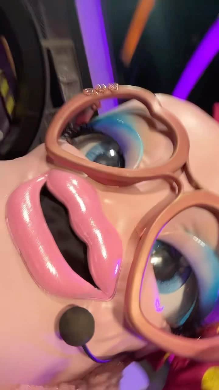 のインスタグラム：「¿ Qué tal de bella bombón? 💕😍… ¿ Quién estará detrás de la máscara ?🤓  Hermoso trabajo con este personaje @almusdelatorre」