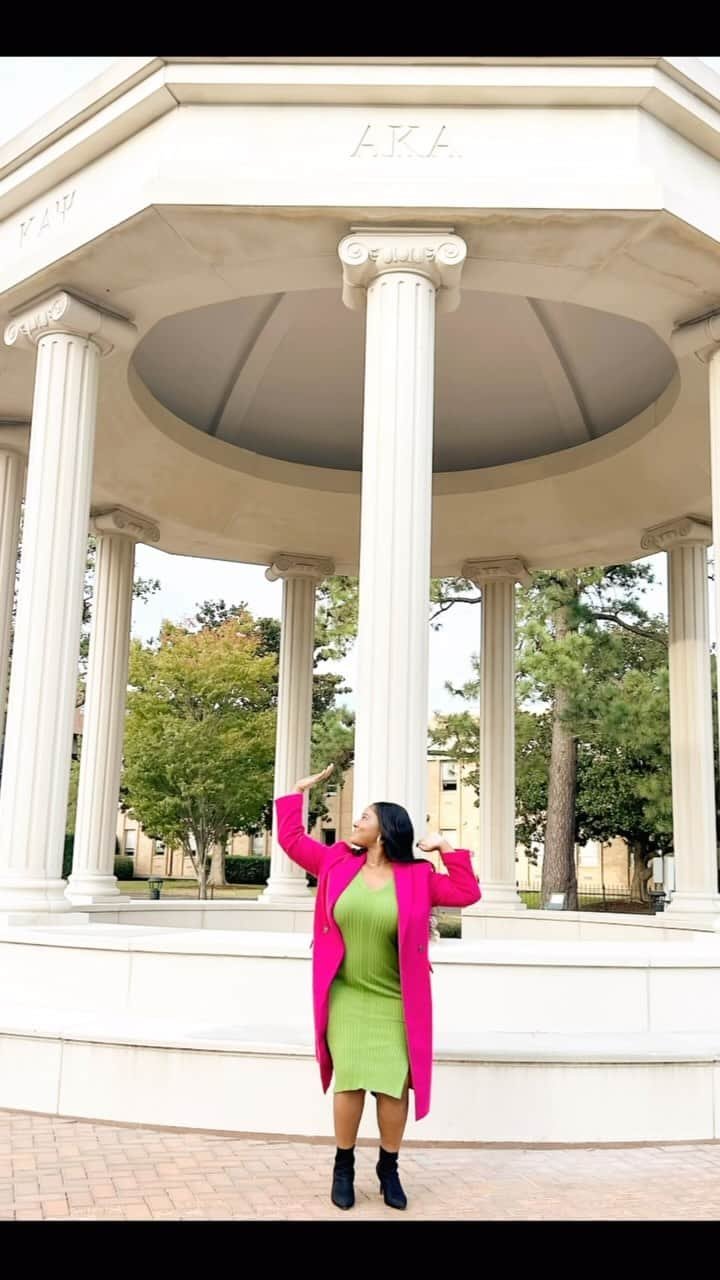 Targetのインスタグラム：「Celebrating Black joy, unapologetically. Where the AKAs at? 💗💚   #BlackBeyondMeasure #HowardUniversity @nupol_justice」