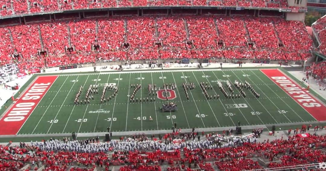 ロバート・プラントのインスタグラム：「… soul stirring …! crazy wonderful @tbdbitl  -RP (Watch in full on YouTube: 'The Music of Led Zeppelin': TBDBITL honors legendary rock band with halftime performance)」