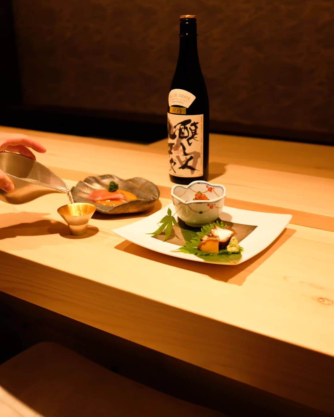 Sushi Azabuのインスタグラム：「Whether you're a sake novice or a seasoned connoisseur looking for something new, we've got you covered. Let us be your guide through our exquisite sake menu to pair with your dinner 🍶  Azabu New York @azabunewyork Open Tuesday - Sunday 5:00PM - 10:00PM azabuglobal.com/new-york」