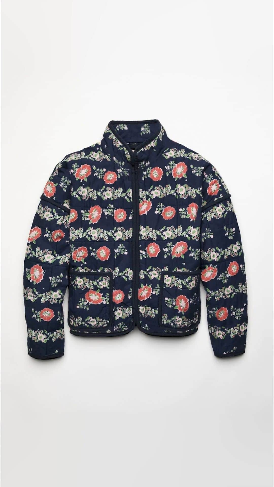 freepeopleのインスタグラム：「Clothes that come alive. Link in bio to shop the top-rated Chloe Jacket.」