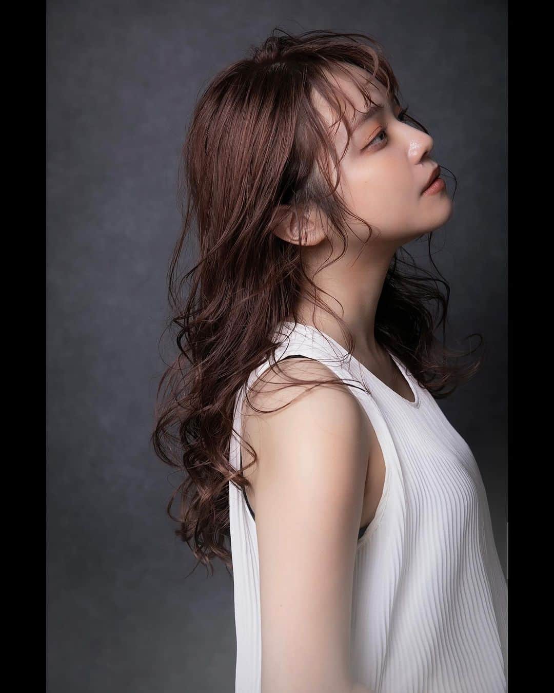 Shitabow シタボー sCeneさんのインスタグラム写真 - (Shitabow シタボー sCeneInstagram)「生美髪。  　10.23  photo  ヘアスタイルによってヒトは変わる事が出来る。  　そして僕等は変えることが出来る。  produce by sCene シーン 【イマトミライ】  モデル協力　@_haru_no_ie_  HAIR&photography @scene_shitabow  #ヘアスタイル  #大阪美容室シーン #大阪美容室 #関西美容専門学校  #美容室　#ヘアアレンジ　#高津理容美容専門学校 #美容学生　#美容師　#大阪美容師　#茨木市　#茨木　#大阪ベルエベル美容専門学校 #カットモデル  #サロンモデル　#関西サロンモデル　#カメラ好きな人と繋がりたい 　#美容師求人 #ショートヘア　#インナーカラー  #ボブスタイル　 #ショートボブ　 #下防タツヤ#吹田美容室#吹田美容室シーン #茨木市美容室　#茨木市美容室シーン　#グラムール美容専門学校　#カミカリスマ」10月24日 6時46分 - scene_shitabow
