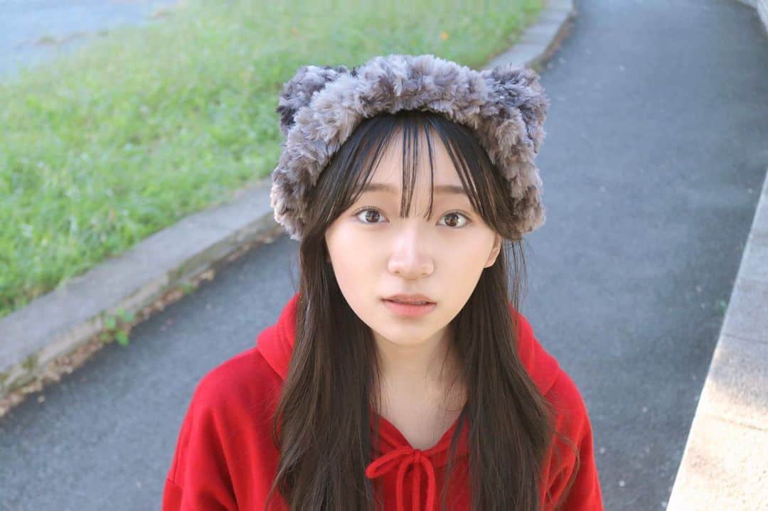 前野えまさんのインスタグラム写真 - (前野えまInstagram)「好きなトキ でかけて 好きなトキに 甘えて ・ ・ #🐱  #ネコに風船  #大塚愛   #cat #catsofinstagram  #catlovers  #naturephotography  #girlportrait #actress #actor #girl #photography #portrait #japanesegirl #portraitphotography #daily_phot_jpn #japan_daytime_view」10月24日 7時03分 - maeno_ema