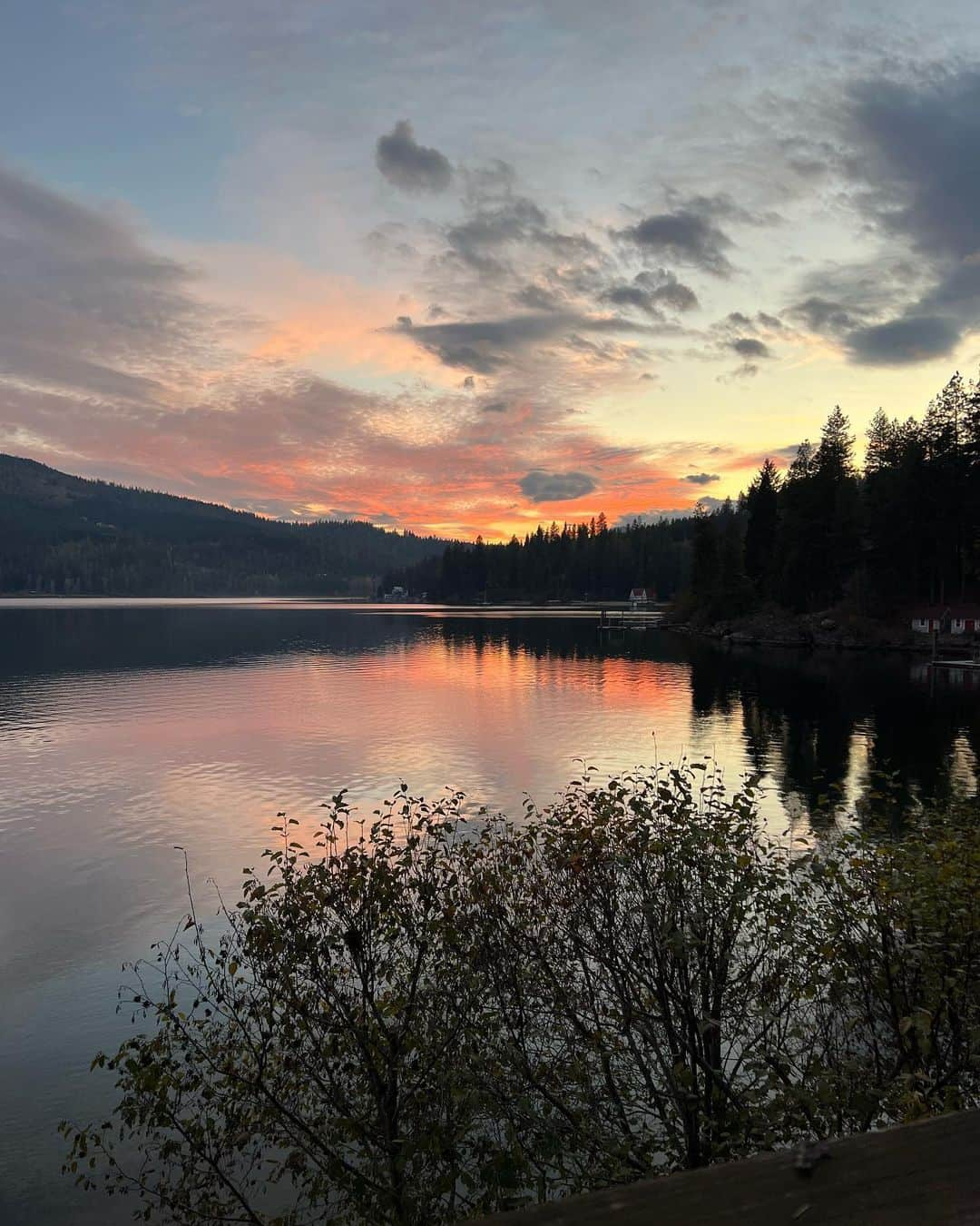 Katrin Tanja Davidsdottirさんのインスタグラム写真 - (Katrin Tanja DavidsdottirInstagram)「oops forgot to post - was busy filling my cup with my SOULSISTER 💫🍯🤎😍🍂☕️ @micha.thaddeus   The best week with my Mich here. Morning walks, sushi nights, mani pedis & girl talk with aaaaaaaaall the accompanying laughter! ILYSM」10月24日 7時51分 - katrintanja