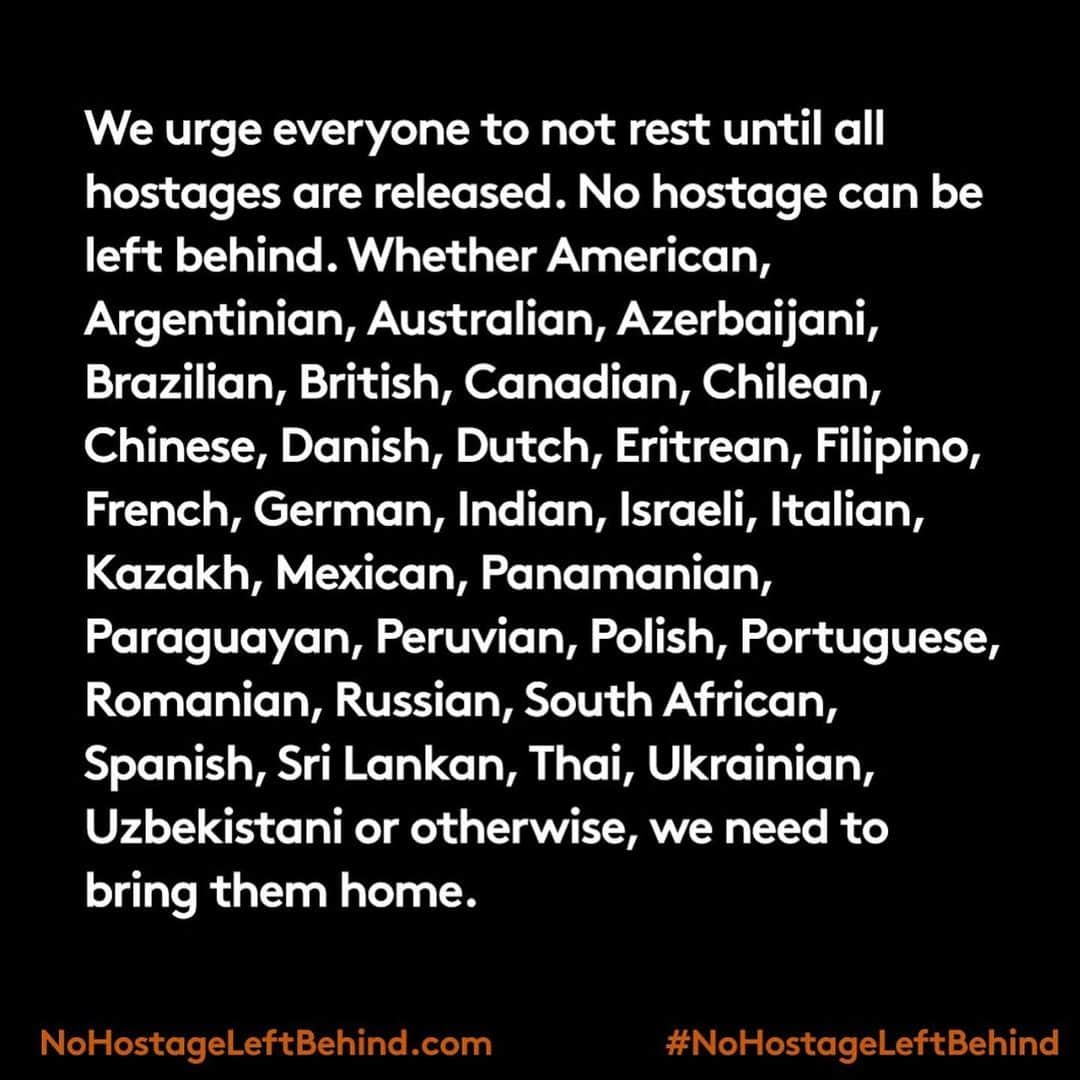 ゾーイ・ドゥイッチさんのインスタグラム写真 - (ゾーイ・ドゥイッチInstagram)「#nohostageleftbehind 🙏」10月24日 8時49分 - zoeydeutch