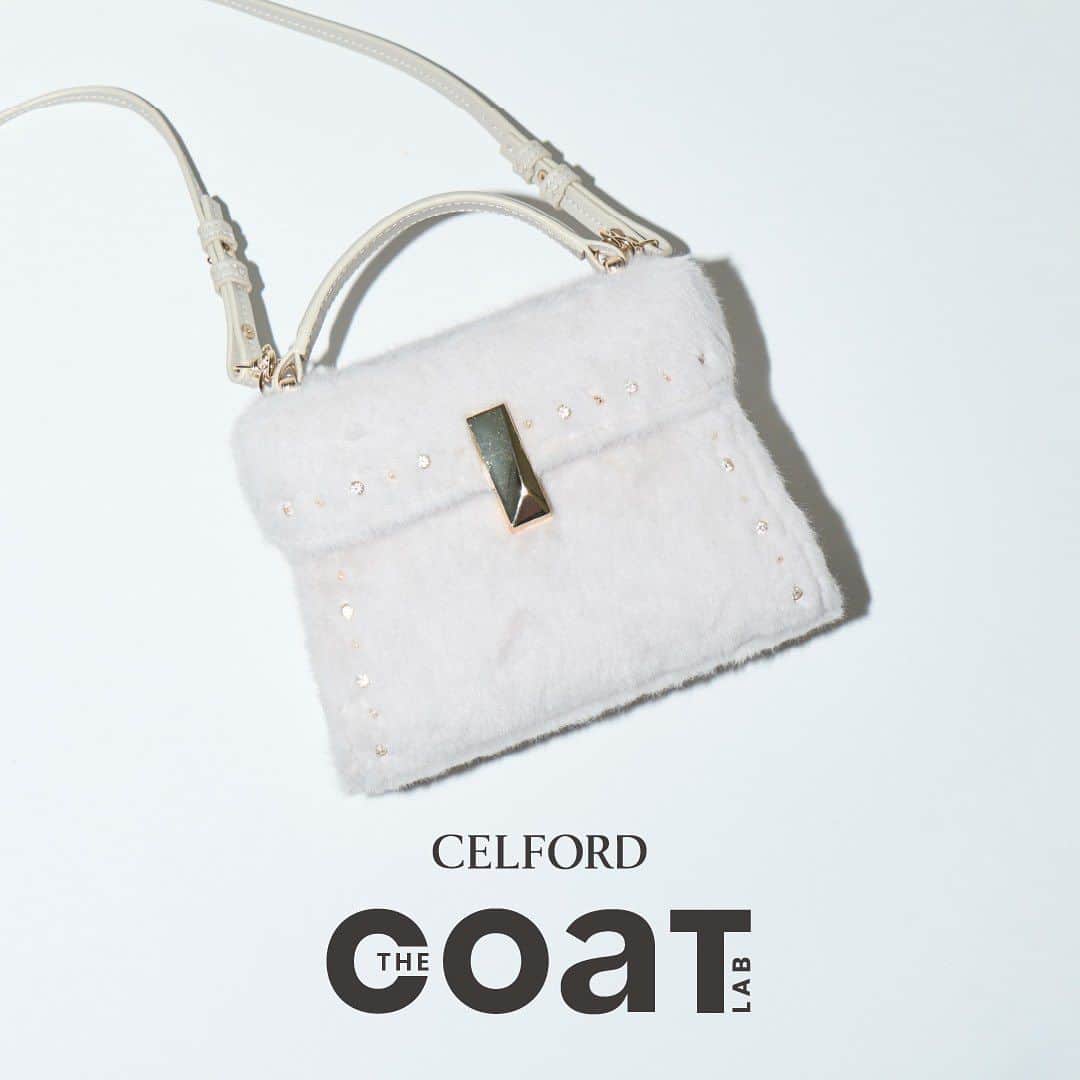 celford_officialのインスタグラム：「【NEWS】 ⁡ 「THE COAT LAB」 人気ブランドが集結！ 心ときめくプレミアムコート ⁡ マッシュスタイルラボとウサギオンラインの 人気ブランドから、マテリアルやディテールに こだわったプレミアムなコートが集結。 ⁡ ファッションに合わせて楽しめるカラーや今の 気分を取り入れつつも長く愛せる上質な素材感。 ⁡ 様々なシーンに寄り添い、思わず出掛けたくなる ようなコートを＜THE COAT LAB＞のために 特別にデザインしてご用意しました。 ⁡ 10月25日(水)を皮切りに、 USAGI ONLINE にて先行販売がスタート。 ⁡ 11月1日(水)より、東京、名古屋、大阪、神戸、 福岡の各「THE COAT LAB」POP UP STORE と USAGI ONLINE STORE にて展開致します。 ⁡ ■BRAND SNIDEL @snidel_official  FRAY I.D @fray_id  LILY BROWN @lily_brown_official  Mila Owen @milaowen_official  FURFUR @furfur_official  emmi @emmi.jp  styling/ @stylings_official  CELFORD @celford_official  MIESROHE @miesrohe_  ⁡ ■SELECT BRAND Bibiy. RANDEBOO ETRÉ TOKYO ánuans ⁡ ■LIMITED ITEMS EVENT 10.25 wed - 12.5 sun USAGI ONLINE ⁡ 11.1 wed - 11.7 tue 大丸神戸店 1階 メインステージ 電話：078-331-8121（大代表） ⁡ 11.22 wed - 11.28 tue 銀座三越 本館3階 GINZAステージ 電話：03-3562-1111（大代表） ⁡ 11.22 wed - 11.28 tue 阪急うめだ本店 3階 プロモーションスペース3 電話：06-6361-1381（大代表） ⁡ 11.22 wed - 11.28 tue ジェイアール名古屋タカシマヤ  5階 ローズパティオ 電話 052-566-1101 （大代表） ⁡ 11.22 wed - 11.28 tue 博多阪急 1階 メディアステージ 電話：092-461-1381（大代表） ⁡ 11.27 sun – 12.5 tue ルミネ新宿 ルミネ2  2階 ミラ オーウェン前イベントスペース 電話 080-7169-1881（お客様直通電話） ⁡ 【USAGI ONLINE STORE】 11.2 thu - 11.12 sun ラフォーレ原宿店 1.5階 BRAND：SNIDEL/LILY BROWN/CELFORD 電話：03-6438-9460（お客様直通電話） ⁡ ■SPECIAL ITEMS それぞれのブランドから 冬の装いを華やかに彩るバッグも登場。 ※数量限定の為、 なくなり次第終了とさせていただきます。 ⁡ ■NOVELTY 各イベント期間中にコートをお買い上げ いただいたお客様に、イベント限定の 「オリジナルキャップ」をプレゼントいたします。 ※USAGI ONLINEサイトでご購入のお客様は カラーをお選び頂くことができません。 ※数量限定の為、 なくなり次第終了とさせていただきます。 ⁡ #thecoatlab_2023 #thecoatlab #コートラボ #心ときめくプレミアムコート #celford #セルフォード」
