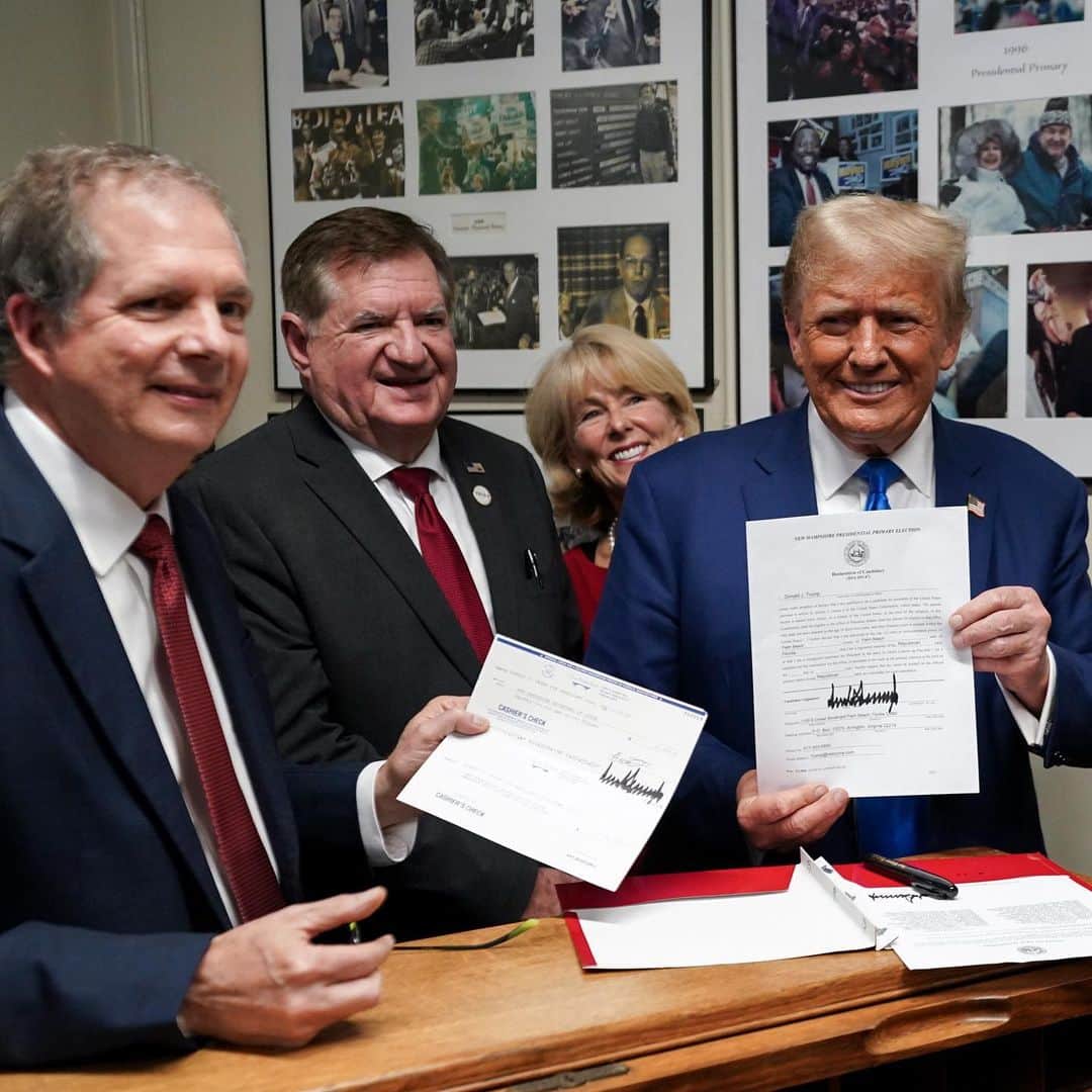 ドナルド・トランプのインスタグラム：「Today, I filed my Declaration of Candidacy for the New Hampshire Presidential Primary at the State House in Concord, New Hampshire. It’s official — MAGA!!!」