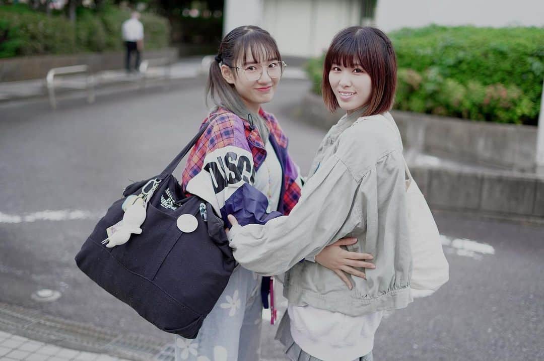 のインスタグラム：「帰り道🌱 @aoi_nonoa 💚 @coharuhinata 🩷」