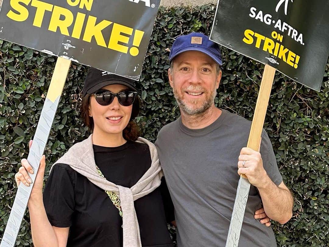 ケヴィン・サスマンのインスタグラム：「✊#sagaftrastrike #unionstrong ✊」