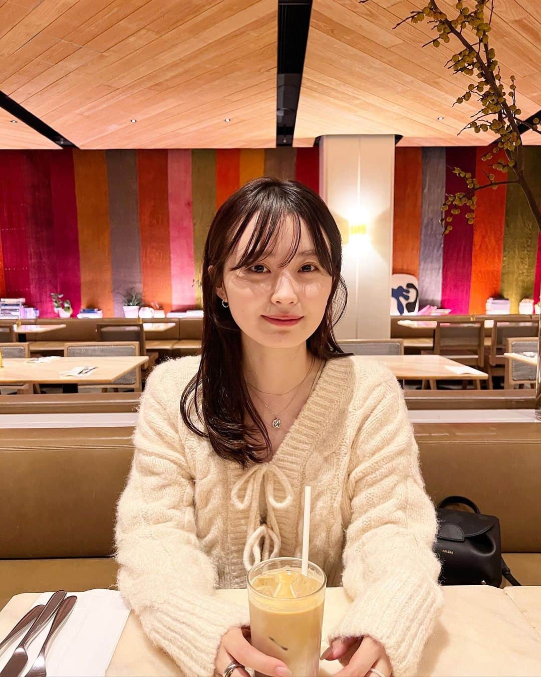 角川友紀さんのインスタグラム写真 - (角川友紀Instagram)「⁡ たまに無性に食べたくなる billsのパンケーキ🥞 ⁡ そしてこの前のまつ毛パーマで 初めて下まつ毛もカールしていただきました👀♡ ぱっちりになって嬉しい…久々にお会いできたえりさん ありがとうございました🥺 ⁡ ⁡ #bills#パンケーキ #まつ毛パーマ#まつ毛パーマデザイン」10月24日 21時02分 - ykinconiky