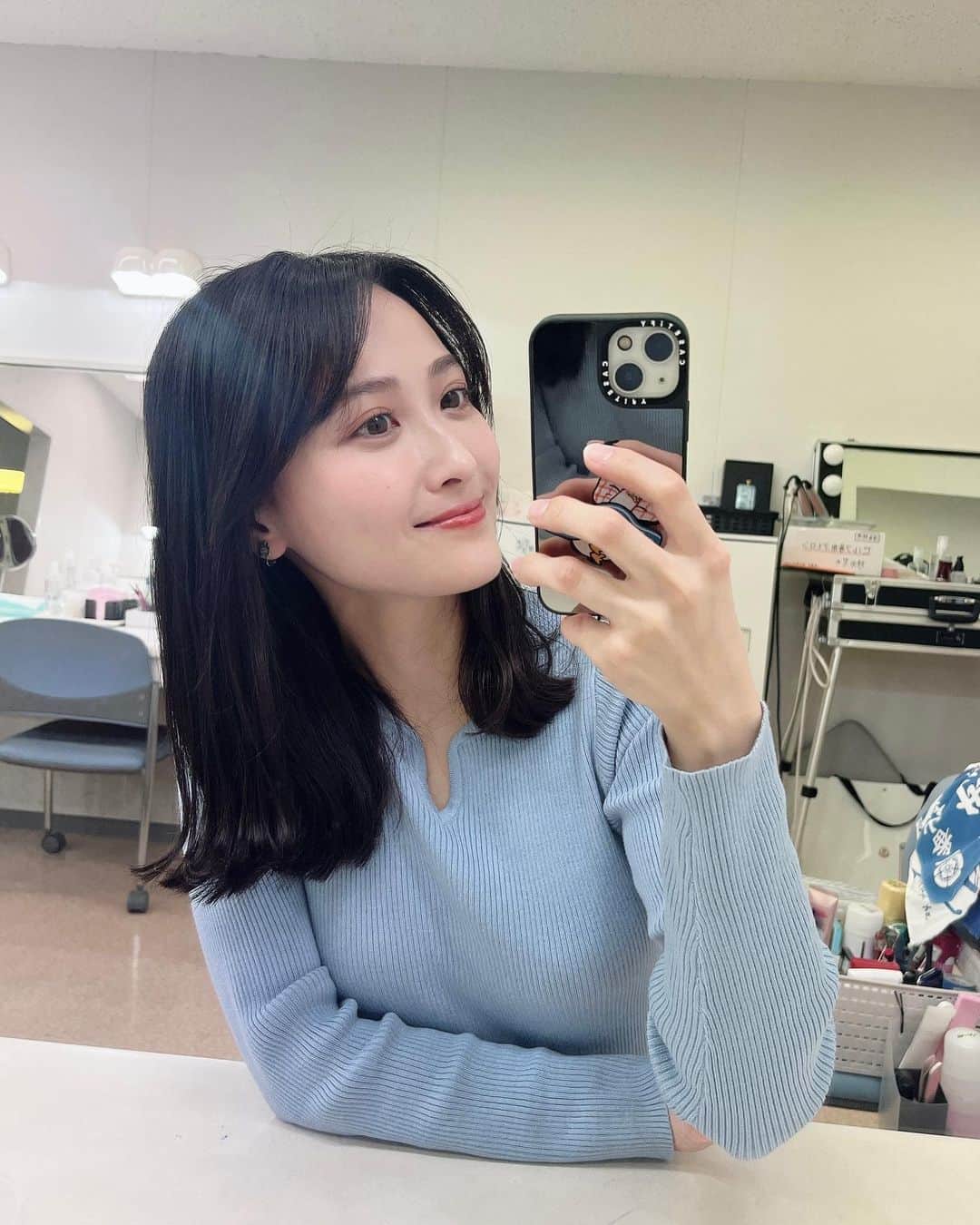 財津南美のインスタグラム：「ㅤㅤㅤㅤㅤㅤㅤㅤㅤㅤㅤㅤㅤ 今日もおつかれさまでした☺︎ ㅤㅤㅤㅤㅤㅤㅤㅤㅤㅤㅤㅤㅤ 自分の髪型にようやく慣れてきた✨」