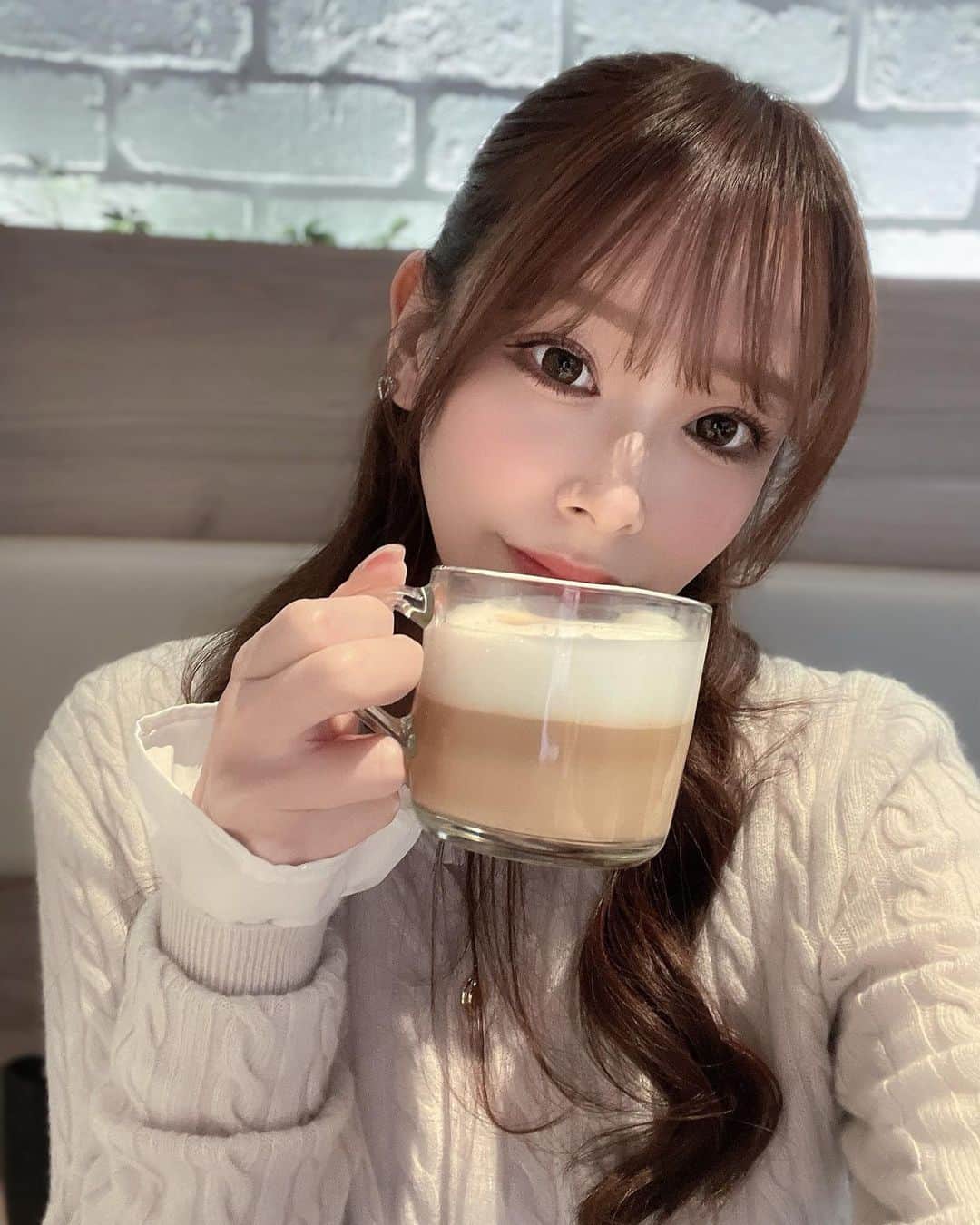 MIIのインスタグラム：「ホットドリンクの季節🍁🍁🍁 早く1番好きな冬にならないかなぁ🍁( •̤ᴗ•̤ )┣¨‡┣¨‡」