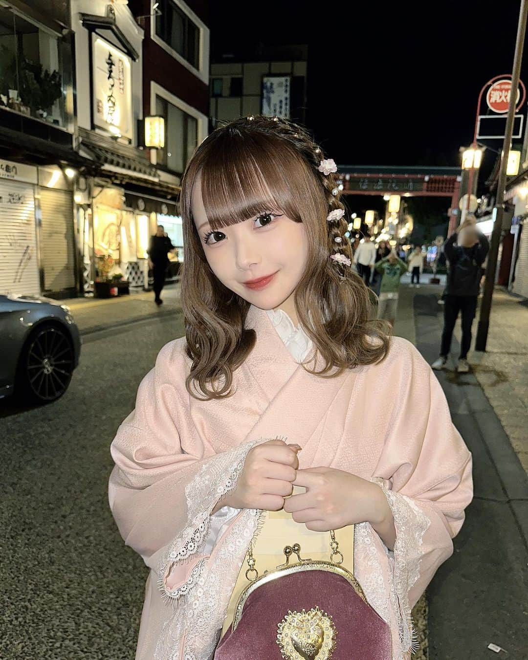 のインスタグラム：「浅草久しぶり⸜ ♡ ⸝   #浅草」