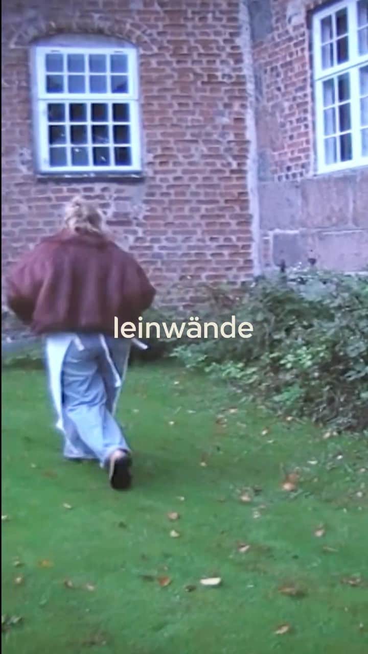 leinwande_officialのインスタグラム：「ㅤㅤㅤㅤㅤㅤㅤㅤㅤㅤㅤㅤㅤ leinwände 23autumn/winter collection ㅤㅤㅤㅤㅤㅤㅤㅤㅤㅤㅤㅤㅤ Model: Nanna Gade Video and Sound: Miku Suzuki @miku_suzuki__ ㅤㅤㅤㅤㅤㅤㅤㅤㅤㅤㅤㅤㅤ #leinwände #leinwande」