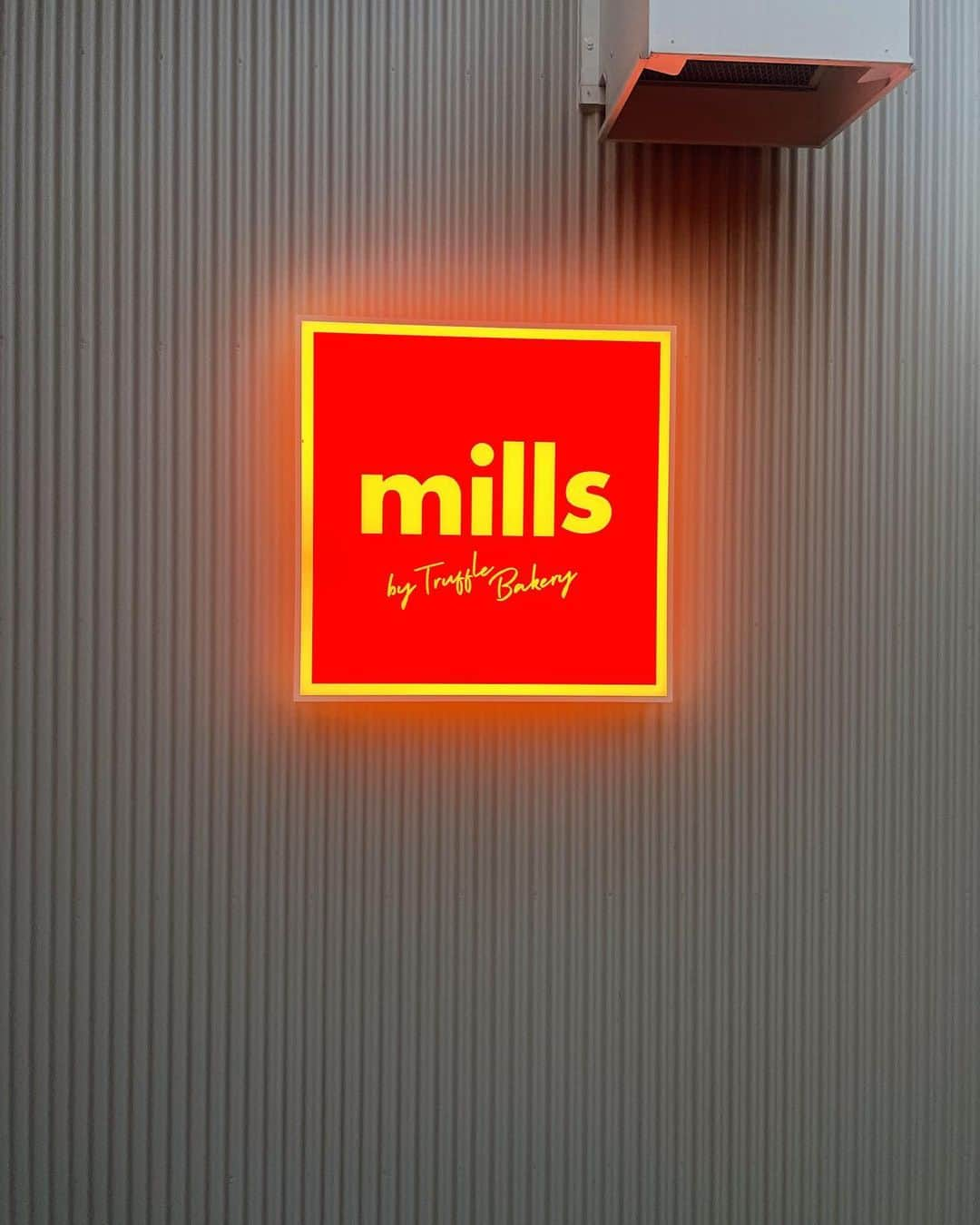 中村かなさんのインスタグラム写真 - (中村かなInstagram)「本日遠征🚃  @mills_trufflebakery  @bishu.brewing   #トリュフベーカリー #トリュフ #クラフトビール #尾州ビレッジ #尾州ブルーイング #一宮 #一宮市 #一宮グルメ #一宮ビール #愛知観光 #愛知 #愛知県」10月24日 20時23分 - k777pime