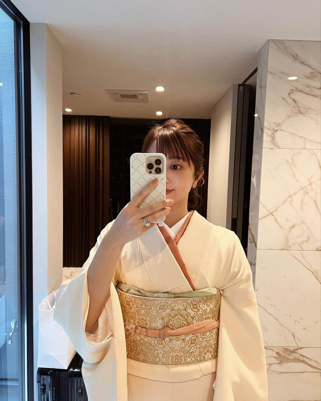 菊地亜美のインスタグラム：「お久しぶりのお着物👘✨」