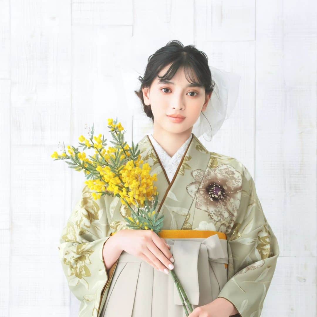 小寺結花さんのインスタグラム写真 - (小寺結花Instagram)「・  和風館ICHIさんの袴モデルをさせていただきました。  事務所の先輩の華村あすかさんとご一緒させていただきました。とても嬉しかったです！ すごく綺麗で憧れます✨  和風館ICHIの公式Instagram  https://www.instagram.com/wafukan_ichi/」10月24日 20時28分 - yuikakodera_box