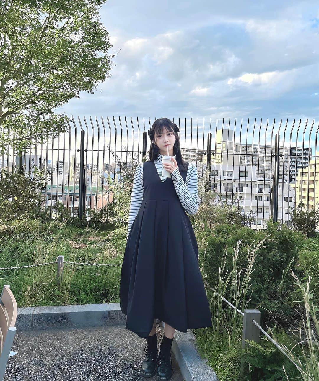 堂本千晴のインスタグラム：「モノトーンが好きなんです‎🤍🖤」