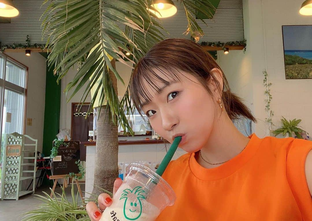 津田菜都美さんのインスタグラム写真 - (津田菜都美Instagram)「* 休憩中しょっと☕🧡🌴」10月24日 20時48分 - tsuda_723_official