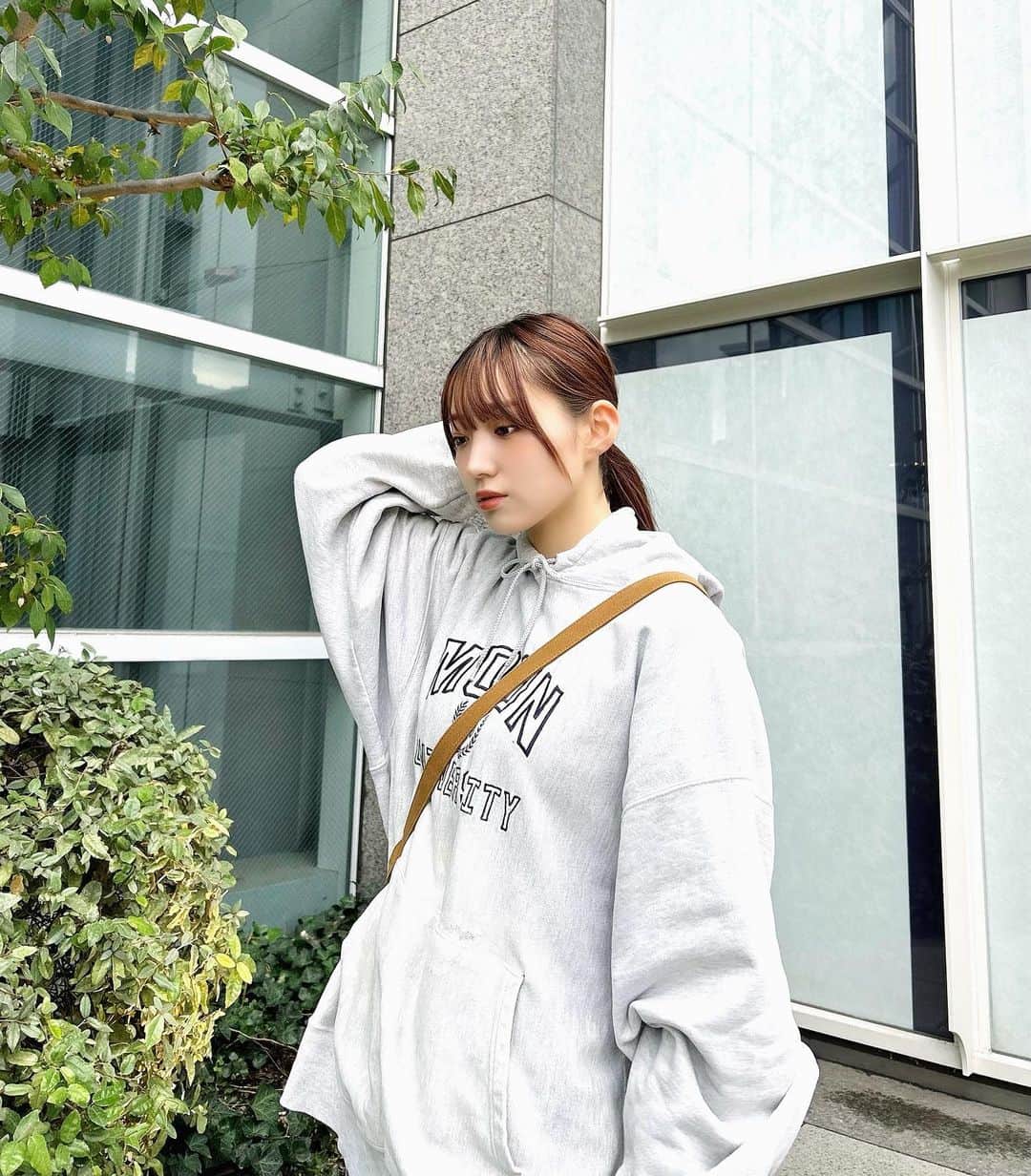 太田夢莉さんのインスタグラム写真 - (太田夢莉Instagram)「寒くなった！ #古着 #パーカー」10月24日 20時51分 - yustagram12